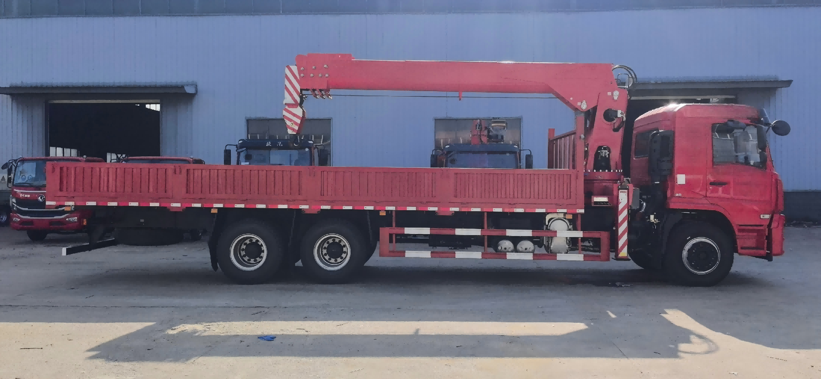 Truck-Mounted Crane 14-ton